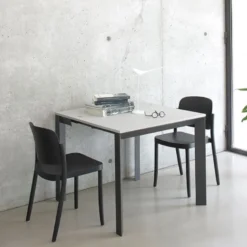 Domino Console extensible en mélaminé et pieds en métal