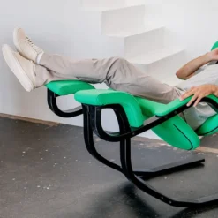 Gravity Varier® Fauteuil de relaxation en tissu et bois