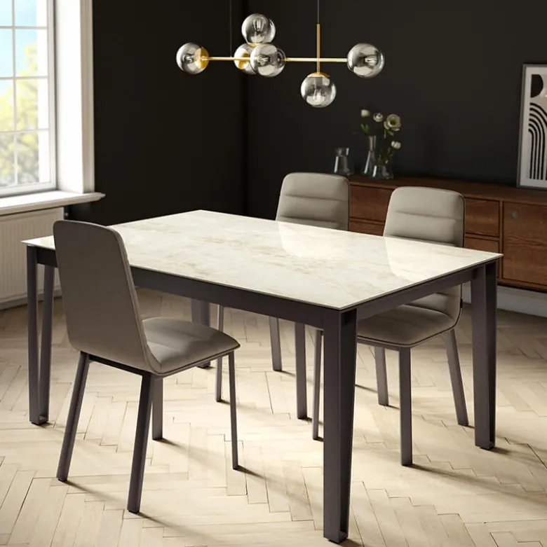 London Table design en Dekton avec pieds épingle en métal