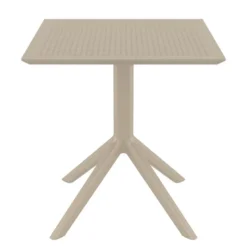 Sky Petite table carrée en résine