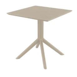 Sky Petite table carrée en résine