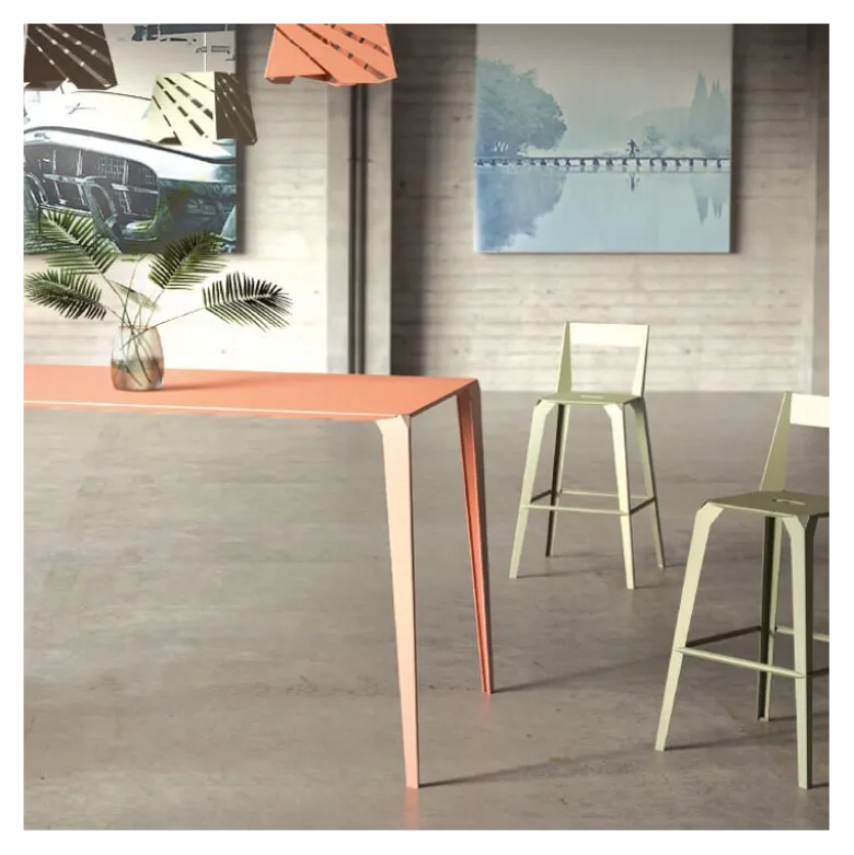 Valence Carrier® Tabouret snack industriel français en métal avec dossier
