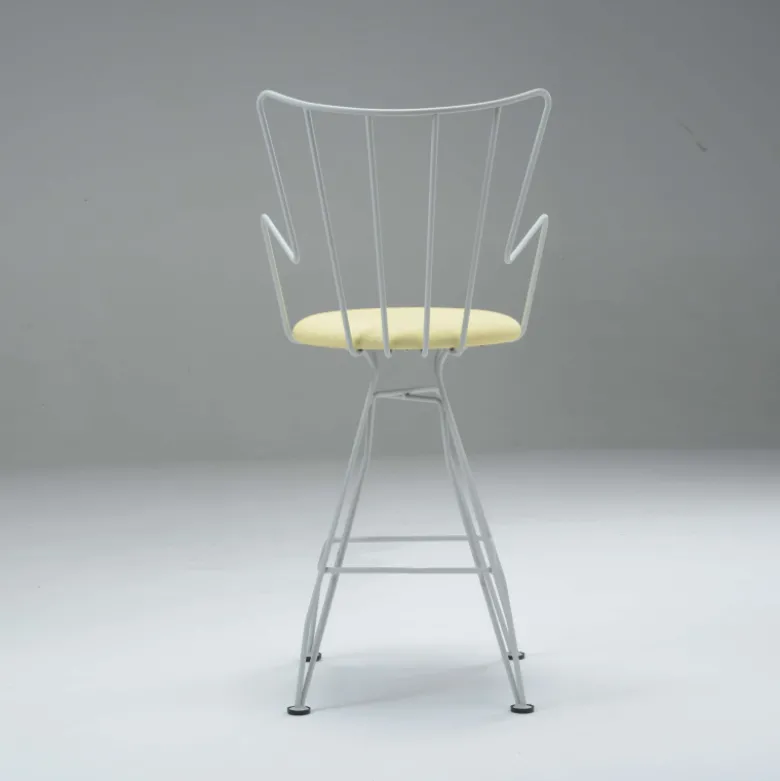 Well Carrier® Tabouret snack design en synthétique et métal