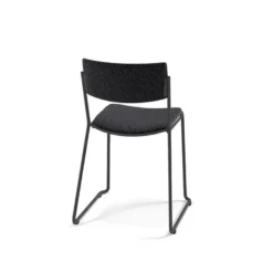 Zoom Chaise de salle à manger épurée en tissu pieds en traîneau